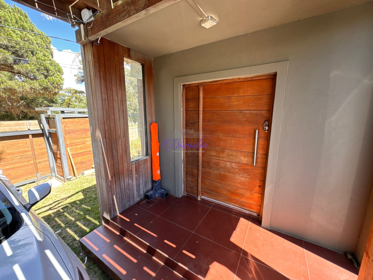 Casa ID.446 - Venta Casa de 3 dormitorios en Brio. Buenos Aires, Manantiales Punta del Este.