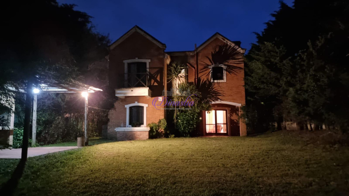 Casa ID.62 - Alquiler temporario Casa 4 dormitorios en Rincón del Indio, Punta del Este.
