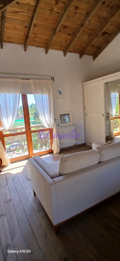 Casa ID.472 - Alquiler Temporal Casa 3 dormitorios y dependencia en Zona de La Arbolada, Punta del Este