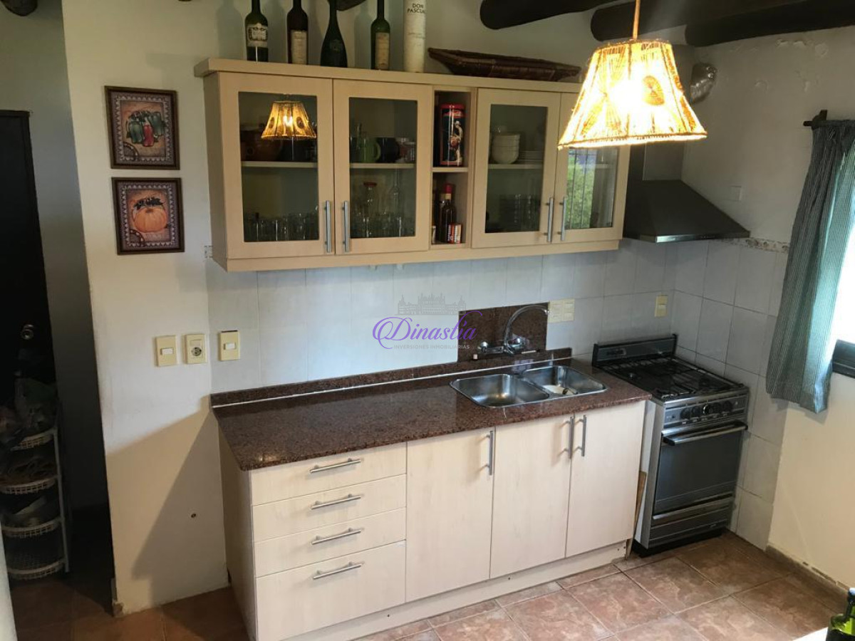Casa ID.130 - Alquiler Casa 3 dormitorios a 50 metros del mar en Brio Bs As, Maldonado.