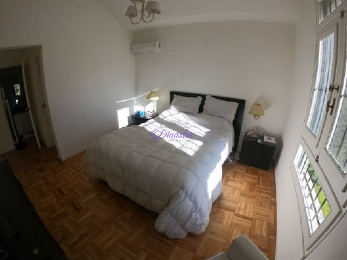 Casa ID.398 - Venta Casa 3 dormitorios y dependencia en Barrio Golf, Punta del Este