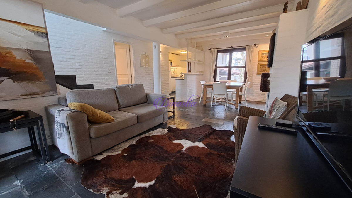 Casa ID.214 - Venta Casa 2 dormitorios en Barrio Privado de Pinares, Punta del Este