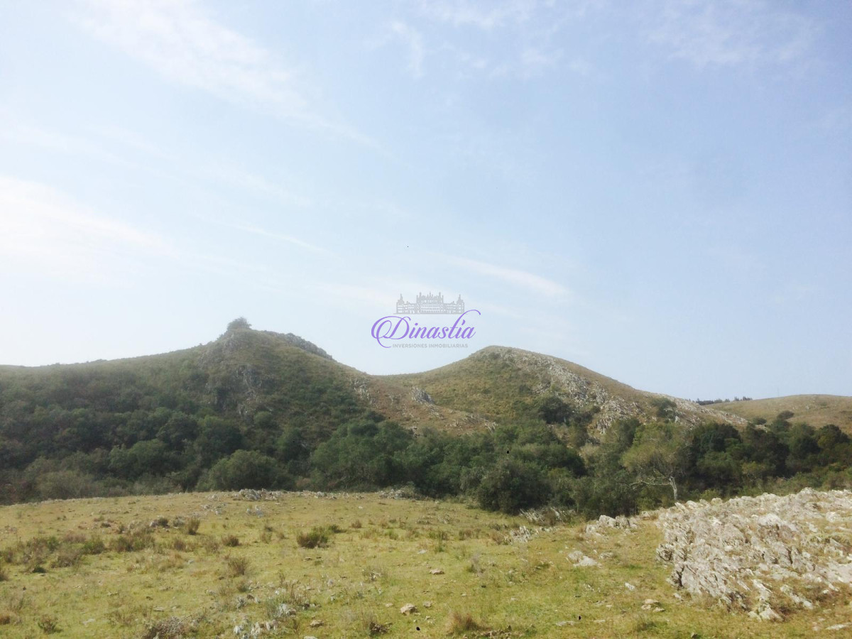 Chacra ID.397 - Venta Campo 12 Hectáreas sobre ruta 12 en Minas, Lavalleja.