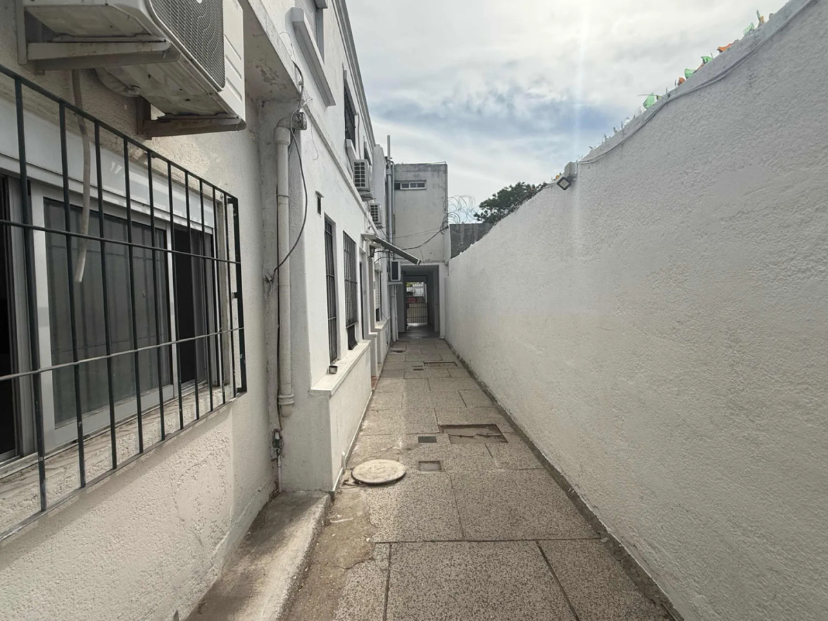 Apartamento ID.5947 - Venta Apartamento tipo Casa 1 Dormitorio Prado