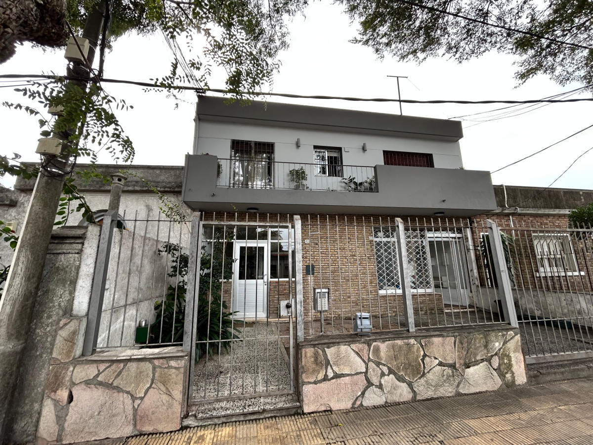 Apartamento ID.4570 - Venta Apartamento 1 Dormitorio La Blanqueada con Patio