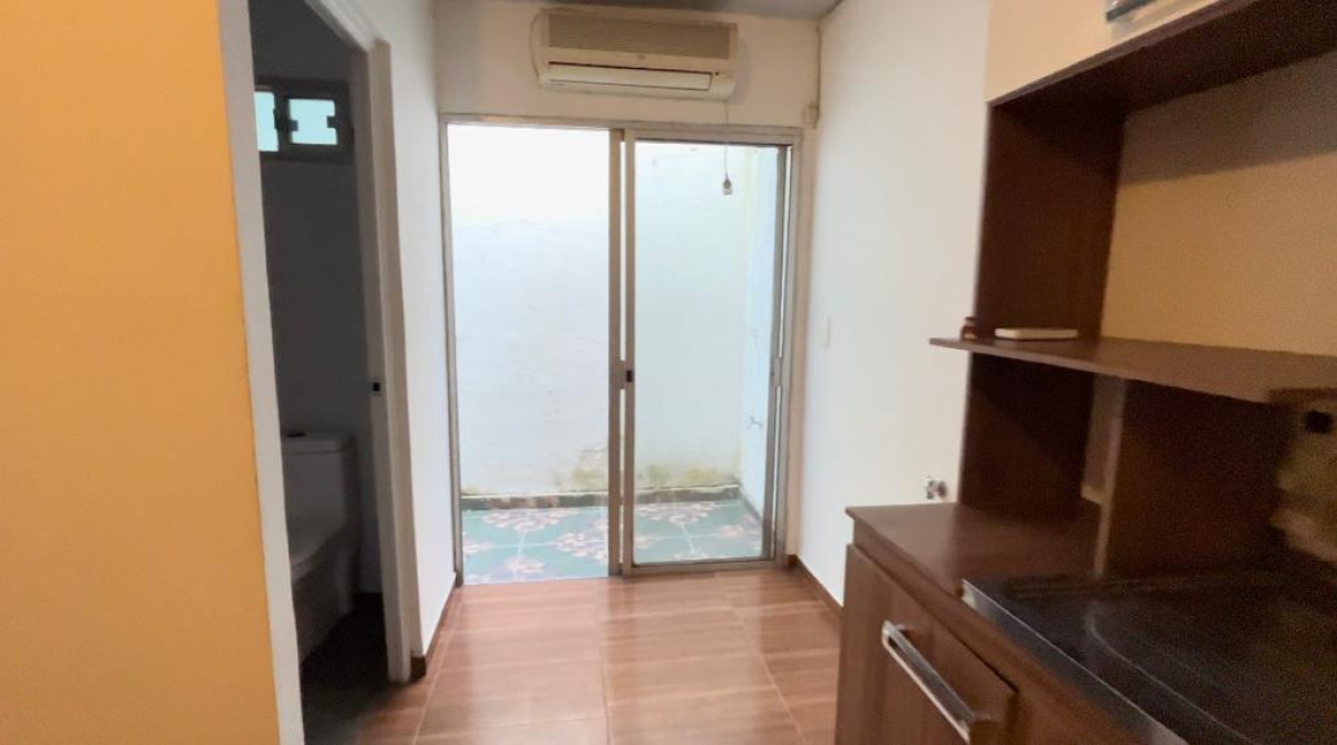 Apartamento ID.1912 - Apartamento Alquiler 1 Dormitorio y Patio La Comercial