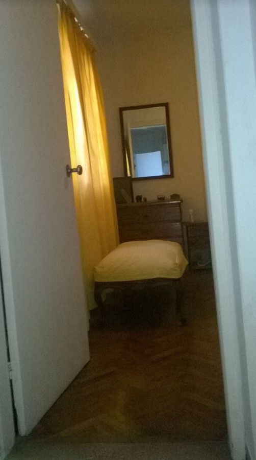 Apartamento ID.4451 - Venta con Renta Apartamento 1 Dormitorio Centro con Patio
