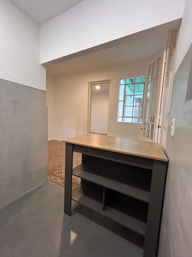 Apartamento ID.4805 - Alquiler Apartamento 2 Dormitorios Pocitos con patio interno