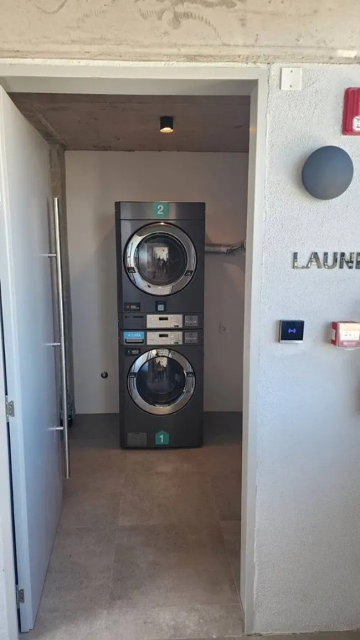 Apartamento ID.6331 - Alquiler Apartamento 2 Dormitorios Centro Balcon y Garaje