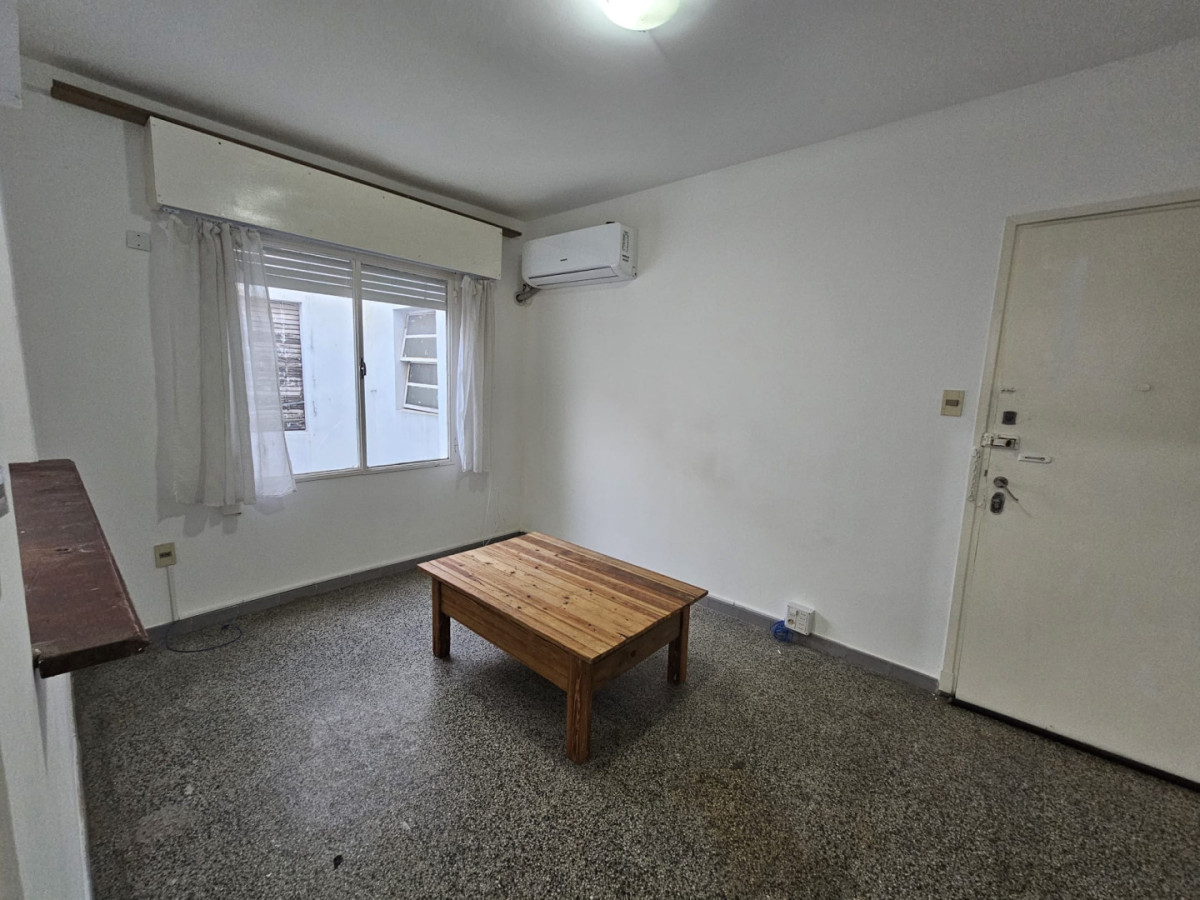 Apartamento ID.6531 - Alquiler Apartamento 1 Dormitorio Ciudad Vieja 
