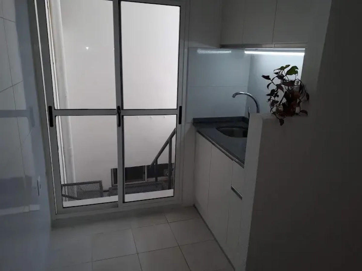 Apartamento ID.6774 - Alquiler Apartamento 2 Dormitorios La Blanqueada con patio