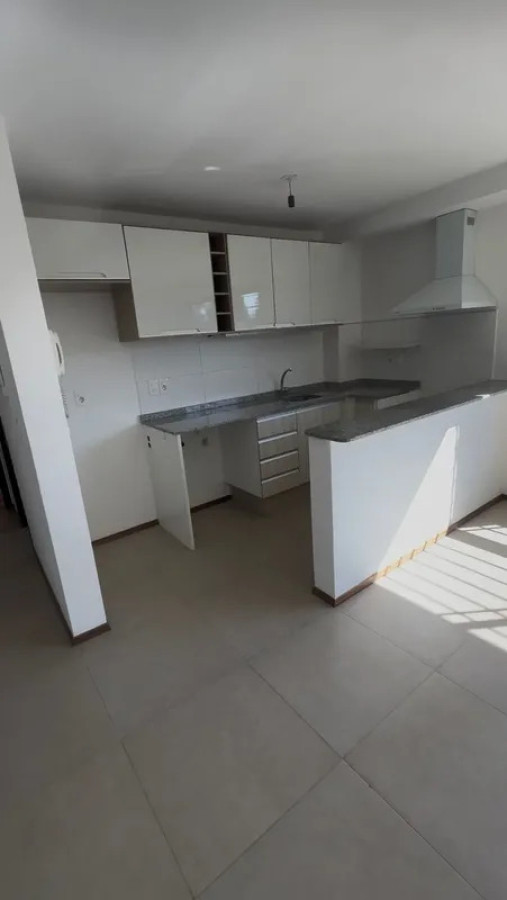 Apartamento ID.6223 - Alquiler Apartamento 1 Dormitorio Prado con cochera