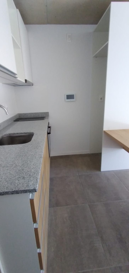 Apartamento ID.5249 - Alquiler Apartamento 1 Dormitorio Tres Cruces con balcon