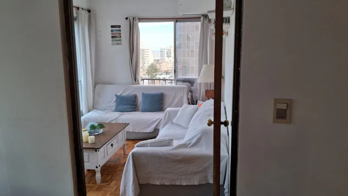 Apartamento ID.6424 - Alquiler Apartamento 4 Dormitorios Centro con cochera 