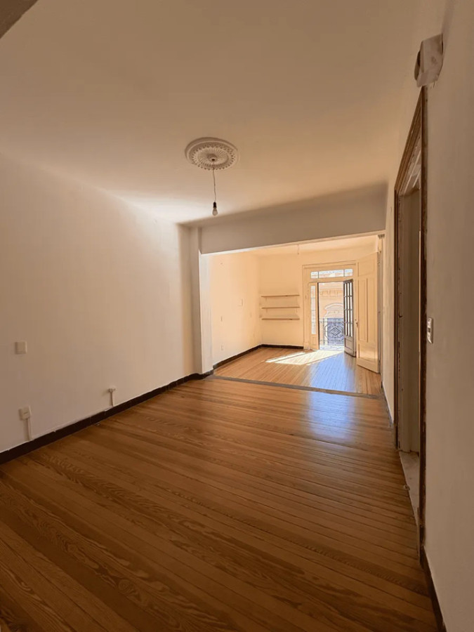 Apartamento ID.5209 - Alquiler Apartamento 2 Dormitorios Centro con Balcon 