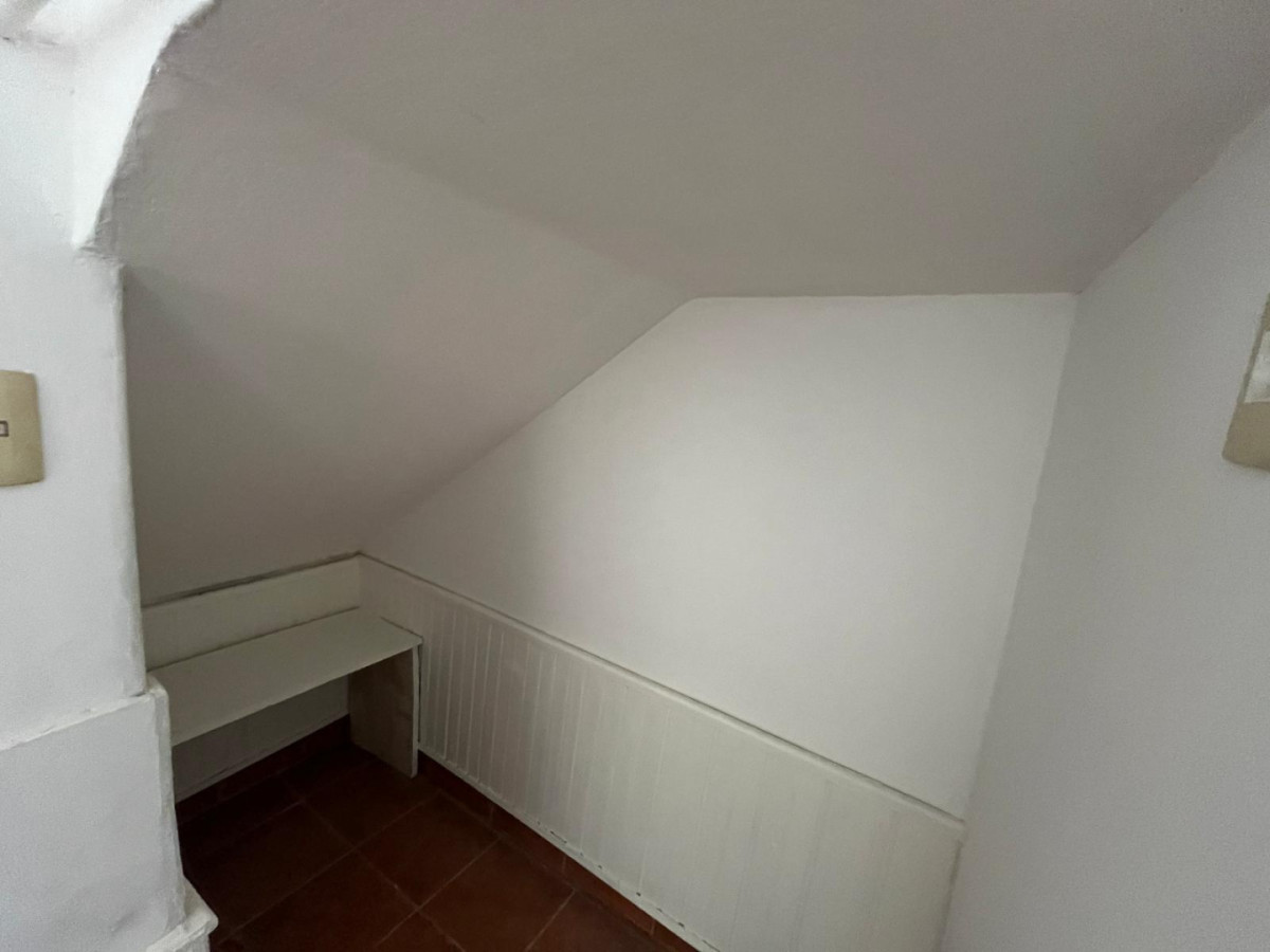 Apartamento ID.5917 - Alquiler Apartamento tipo Casa 1 Dormitorio Reducto Patio