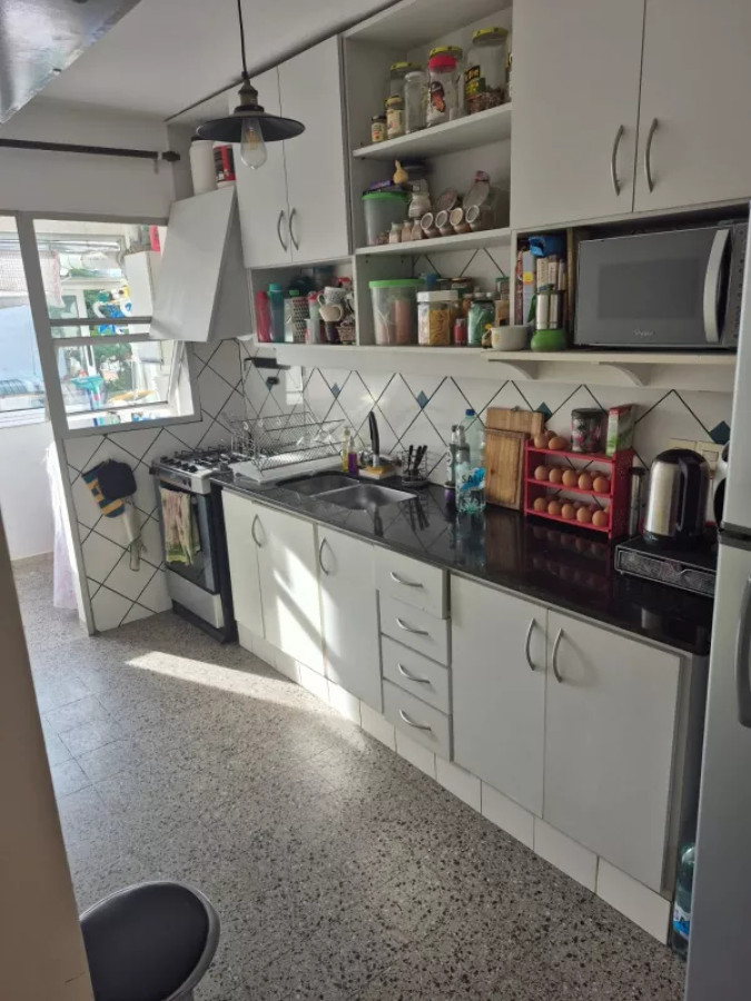 Apartamento ID.4602 - Alquiler Apartamento 3 Dormitorios Pocitos terraza y garaje