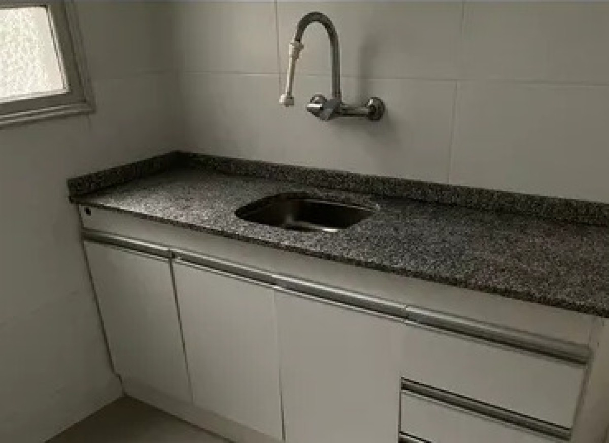 Apartamento ID.6070 - Alquiler Apartamento 2 Dormitorios Centro