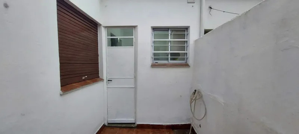 Apartamento ID.6636 - Alquiler Apartamento 1 Dormitorio Capurro con patio