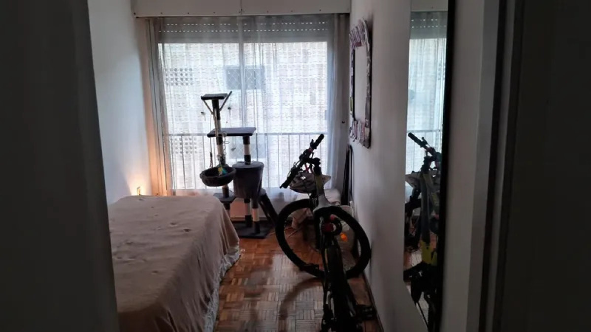 Apartamento ID.6424 - Alquiler Apartamento 4 Dormitorios Centro con cochera 