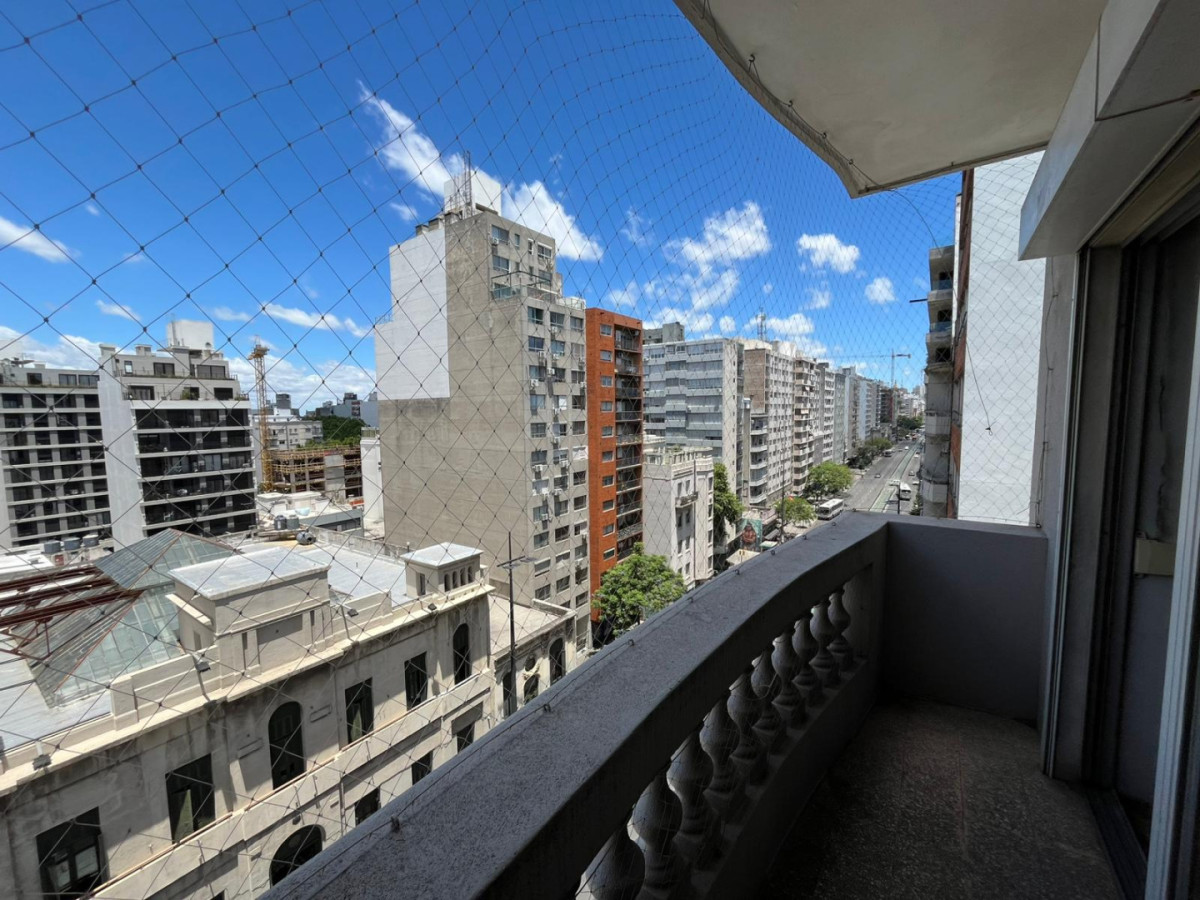 Apartamento ID.5751 - Alquiler o Venta Apartamento 4 Dormitorios Cordon con Balcon