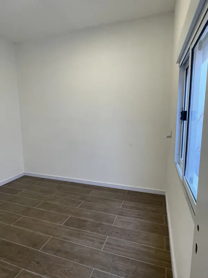 Apartamento ID.6706 - Alquiler Apartamento 2 Dormitorios Tres Cruces con patio  