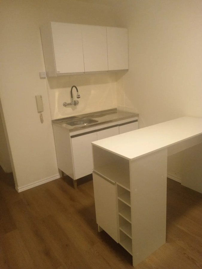 Apartamento ID.6737 - Alquiler Apartamento 1 Dormitorio Ciudad Vieja