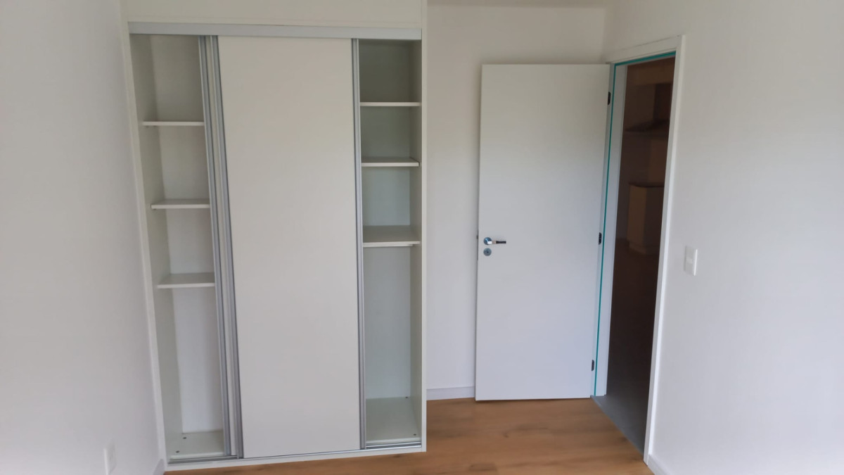 Apartamento ID.6255 - Alquiler Apartamento 1 Dormitorio Cordon con balcon y garaje