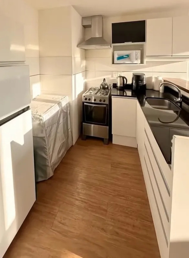 Apartamento ID.6965 - Venta con renta Apartamento 2 Dormitorios Cordon con balcon