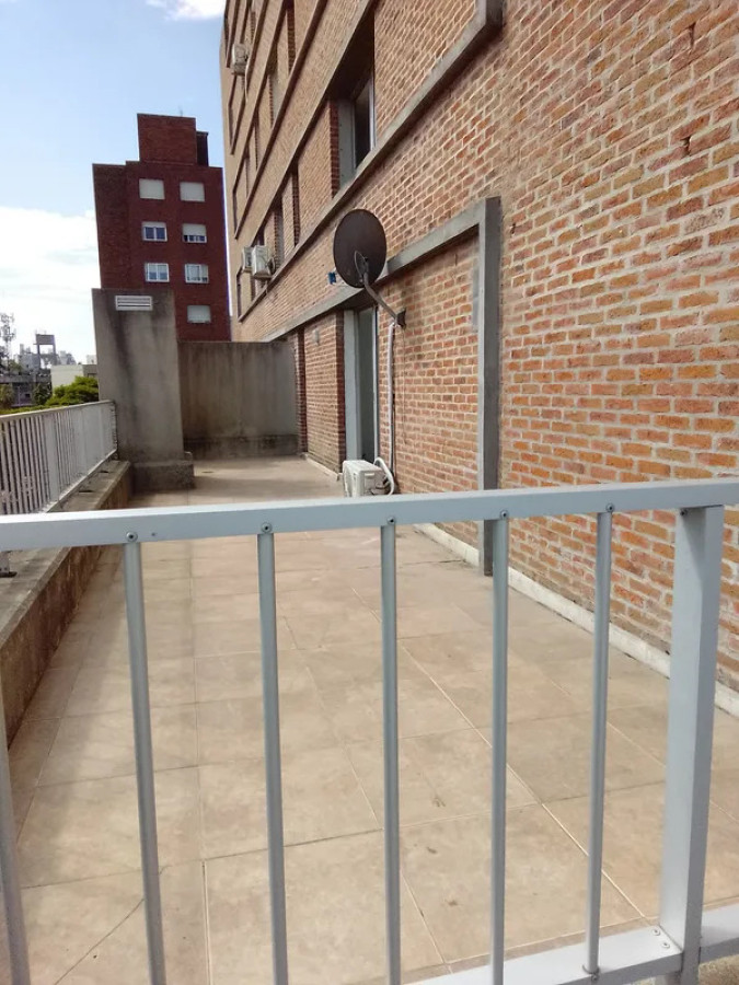 Apartamento ID.5703 - Alquiler Apartamento 1 Dormitorio La Blanqueada con terraz
