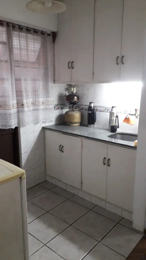 Apartamento ID.5270 - Venta Apartamento 1 Dormitorio Ciudad Vieja con patio