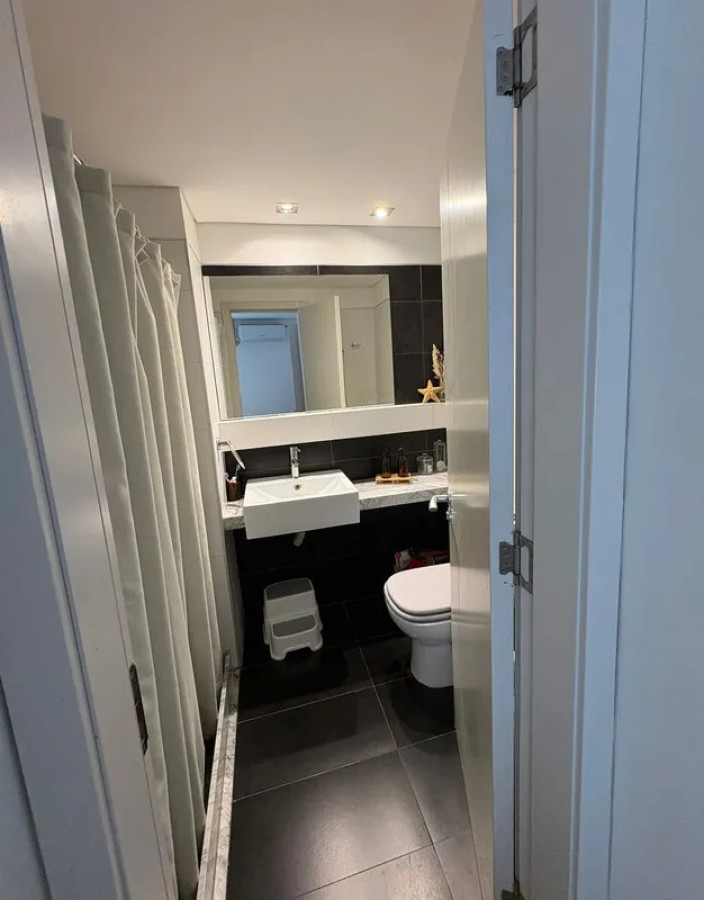 Apartamento ID.6552 - Venta Apartamento 2 Dormitorios Buceo con patio y balcon