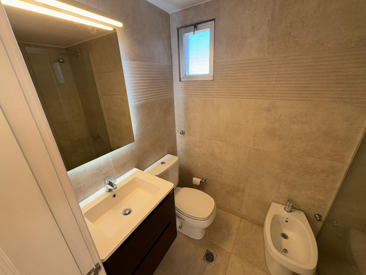 Apartamento ID.5177 - Alquiler Apartamento 2 Dormitorios Pocitos 