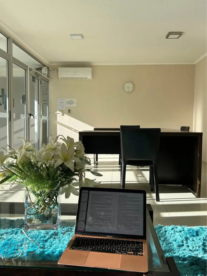 Apartamento ID.6642 - Alquiler Apartamento 2 Dormitorios Punta Carretas con cochera
