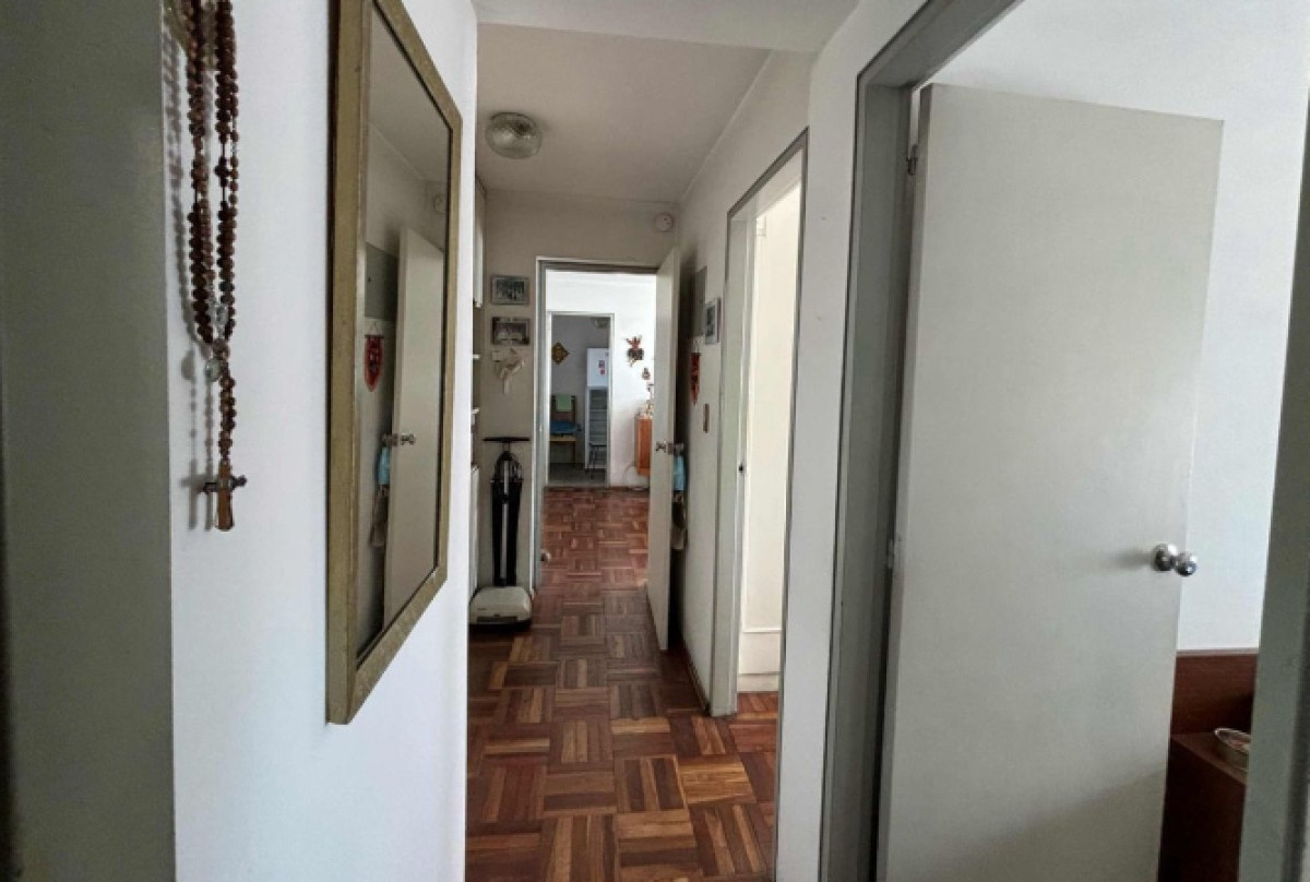 Apartamento ID.3712 - Venta Apartamento 2 Dormitorios Centro