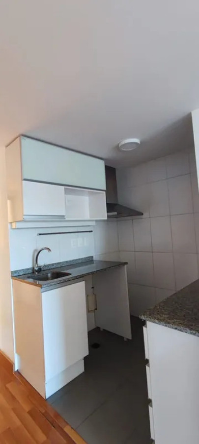 Apartamento ID.6668 - Alquiler Apartamento 2 Dormitorios Cordon con balcon