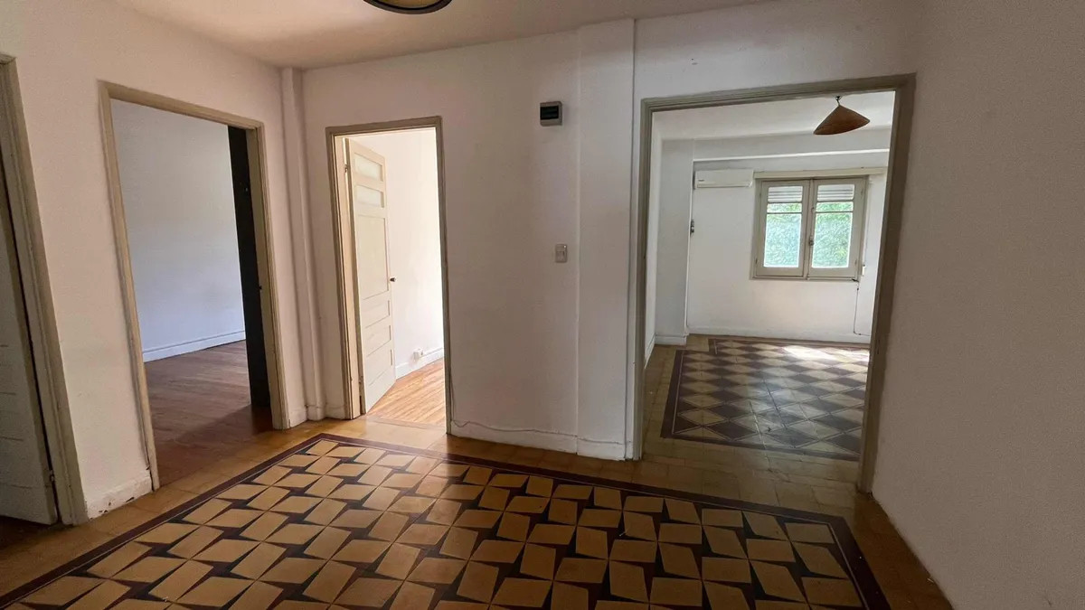 Apartamento ID.4971 - Venta Apartamento con Renta 3 Dormitorios Cordón con patio 