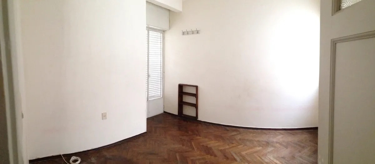 Apartamento ID.5142 - Venta y Alquiler Apartamento 2 Dormitorios Centro con balcon