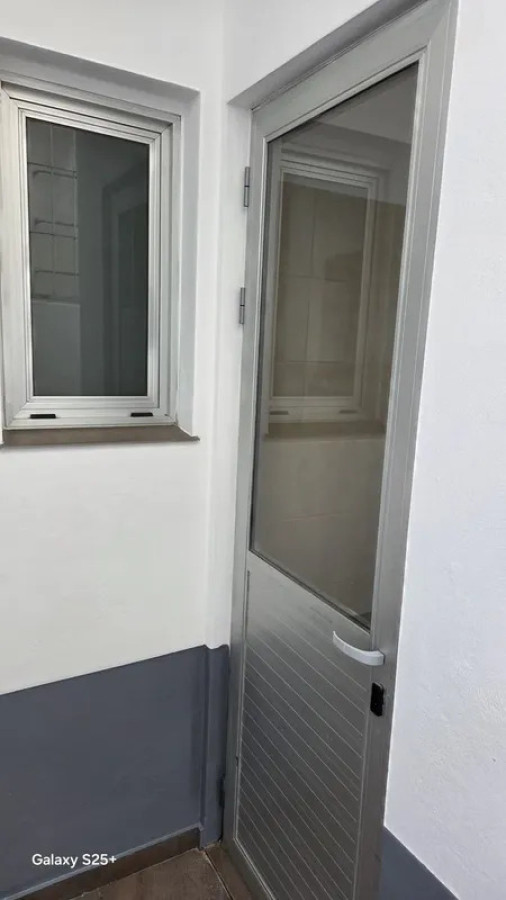 Apartamento ID.6827 - Alquiler Apartamento 1 Dormitorio La Comercial con patio 