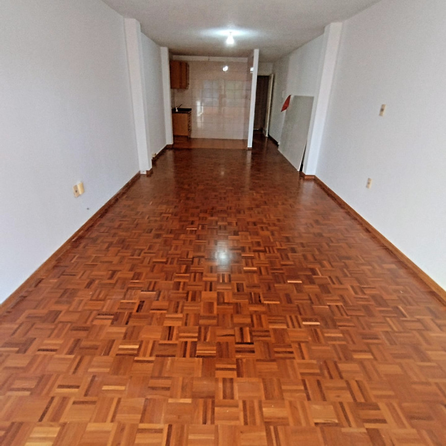 Apartamento ID.5548 - Alquiler Apartamento Monoambiente Pocitos con Balcon