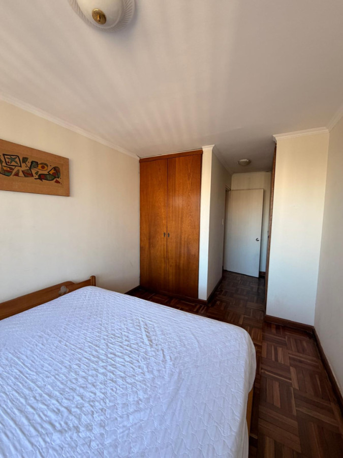 Apartamento ID.6430 - Alquiler Apartamento 2 Dormitorios Pocitos balcon y cochera