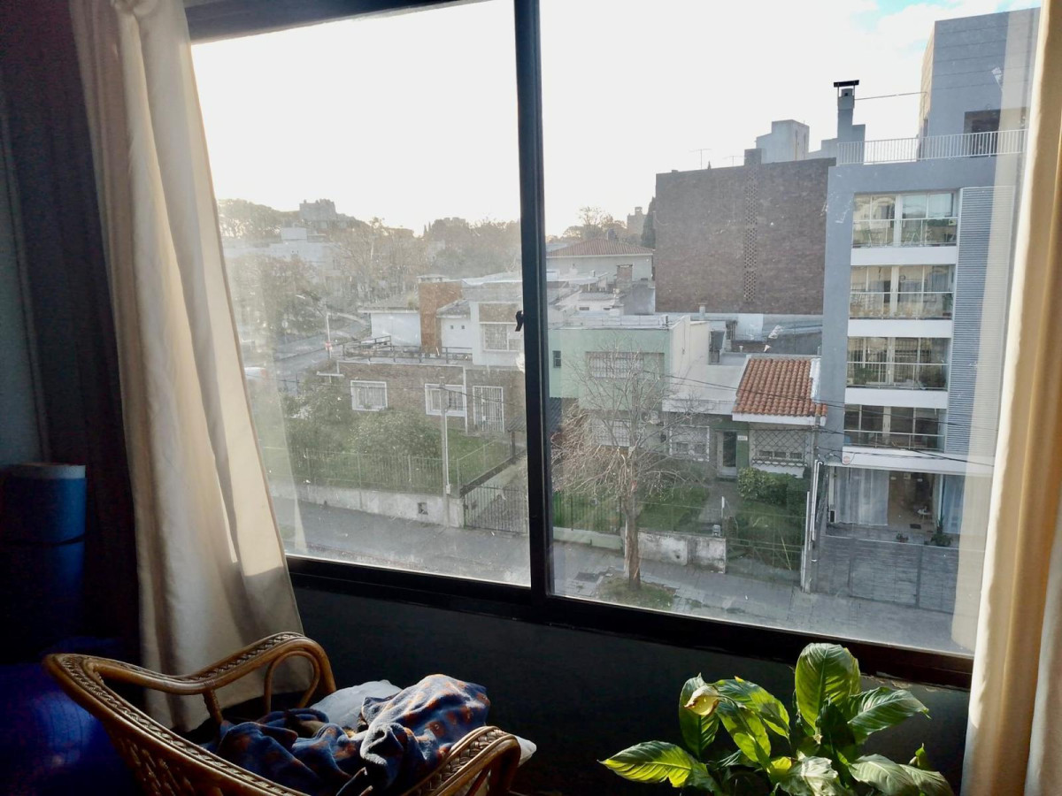 Apartamento ID.3661 - Alquiler Apartamento 2 Dormitorios Malvin Sur con Balcón