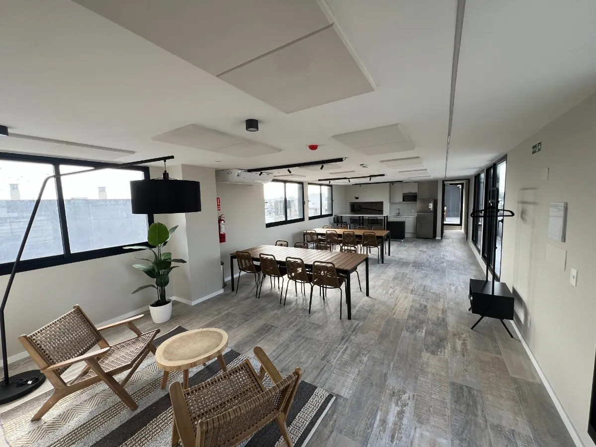 Apartamento ID.4701 - Alquiler Apartamento 1 Dormitorio Pocitos con balcón y garaje
