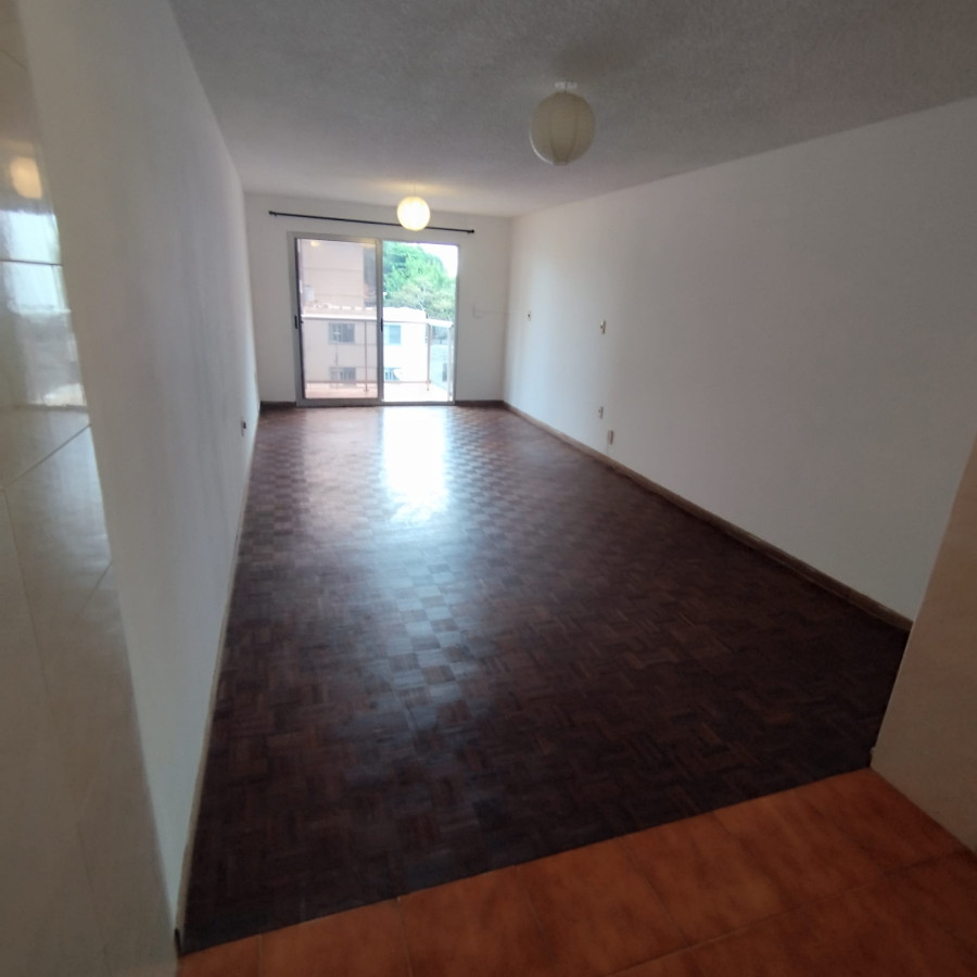 Apartamento ID.5299 - Alquiler Apartamento Monoambiente Pocitos con Balcon