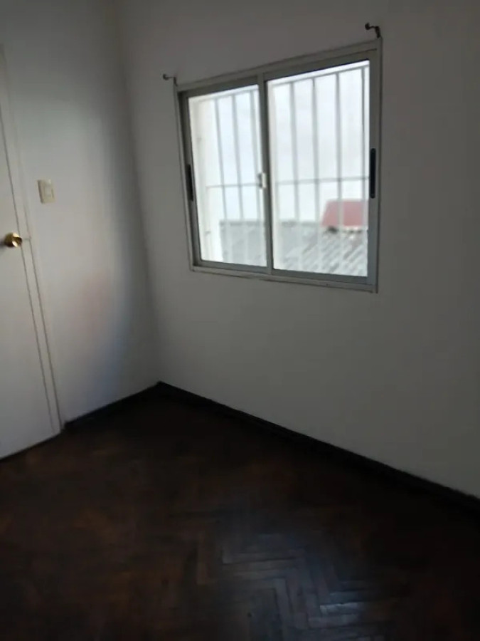 Apartamento ID.6598 - Alquiler Apartamento 3 Dormitorios Pocitos con balcon