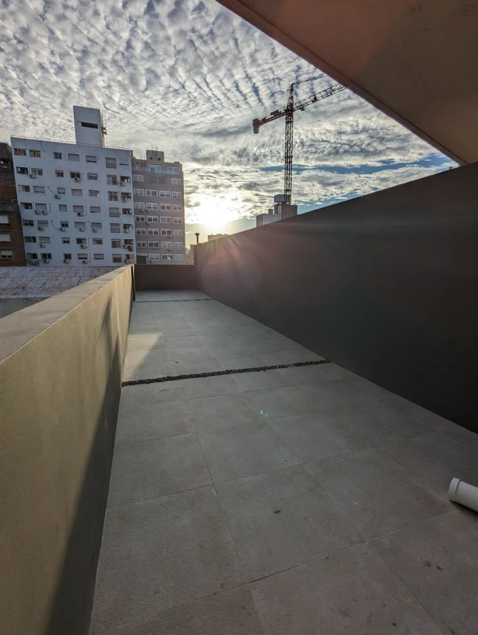 Apartamento ID.5213 - Alquiler Monoambiente Cordon con patio