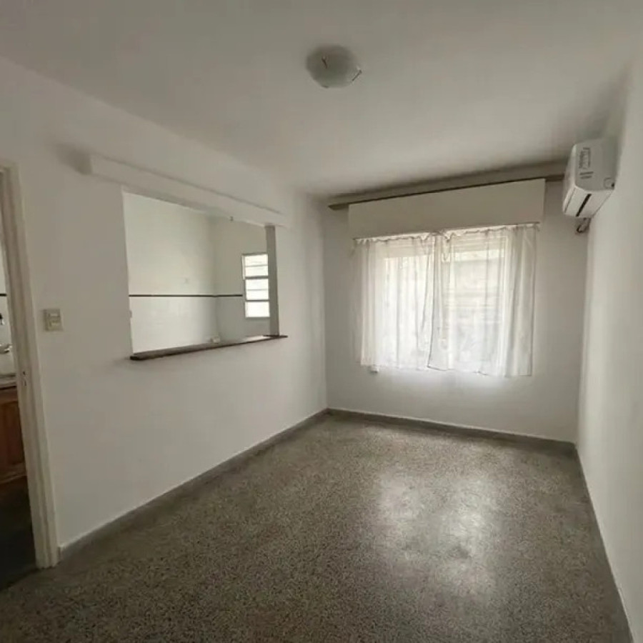 Apartamento ID.6531 - Alquiler Apartamento 1 Dormitorio Ciudad Vieja 