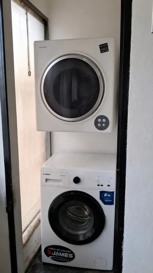 Apartamento ID.6424 - Alquiler Apartamento 4 Dormitorios Centro con cochera 