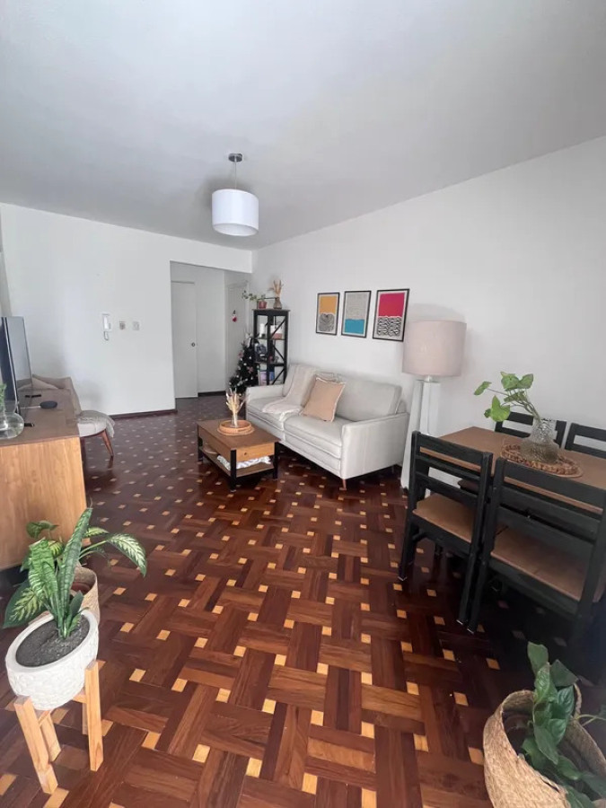 Apartamento ID.5910 - Venta Apartamento 2 Dormitorios Goes con patio