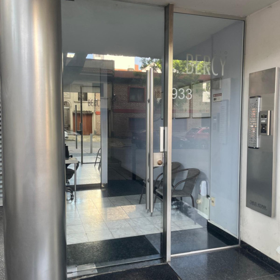 Apartamento ID.5843 - Alquiler Apartamento 1 Dormitorio Pocitos con Balcon 